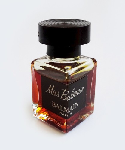 Miss balmain - •,